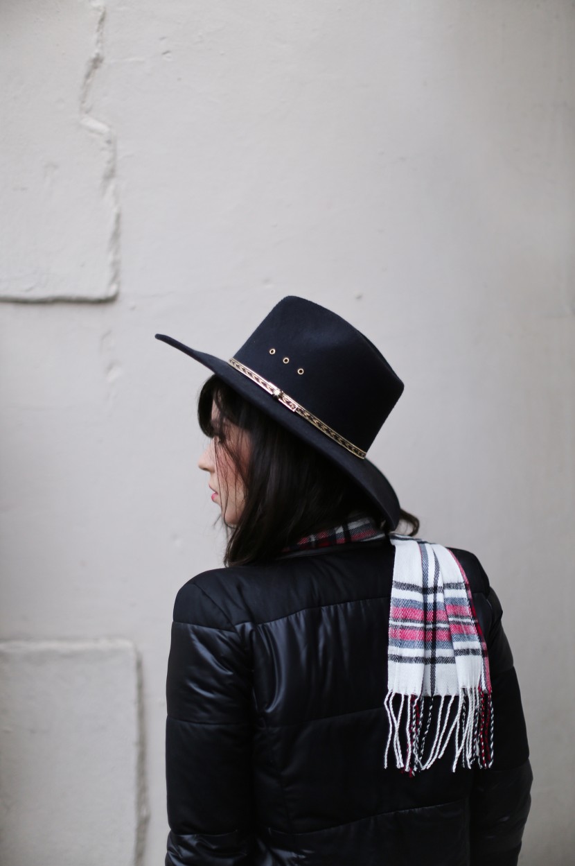 betty autier cowboy hat
