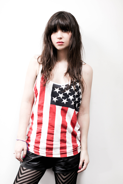Un débardeur USA chez Urban Outfitters usa tank top