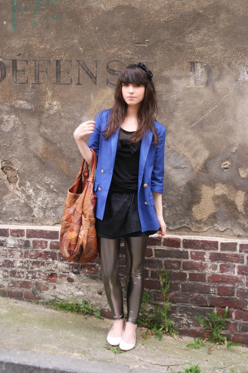 http://www.leblogdebetty.com/wp-content/uploads/2009/05/legging-urban-outfitters.jpg