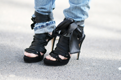 http://www.leblogdebetty.com/wp-content/uploads/2010/03/alexis-mabille-laredoute1.jpg